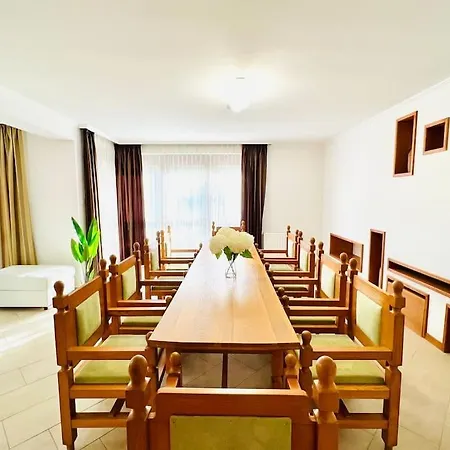 Apartment Szofia - 2 Bedroom Veszprem